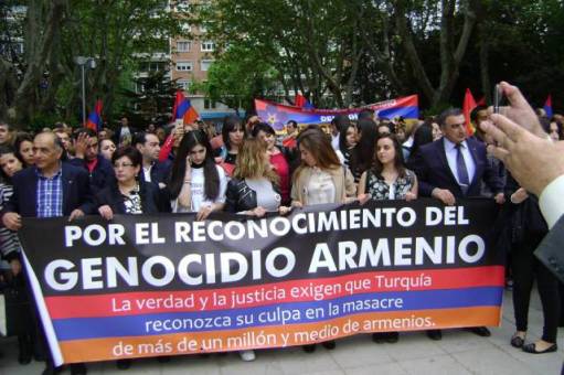 Acto del Genocidio Armenio en la Plaza de Espana  / Actualidad Kurda